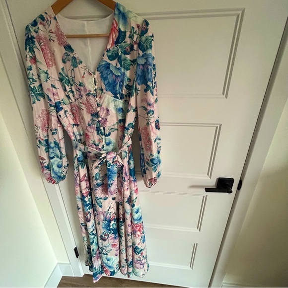 Floral Maxi Dress - Picture 4 of 8